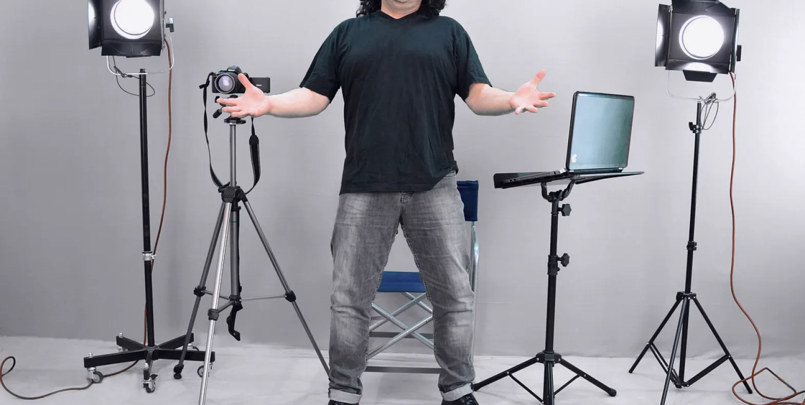 Printed Run Sheets or a Shared Live Rundown: Which Suits a Small Studio?
